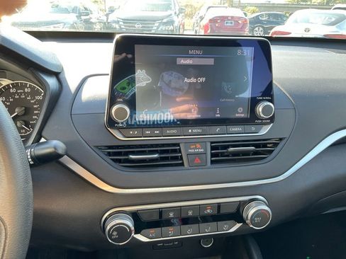 Used 2022 Nissan Altima 2.5 SV image 19