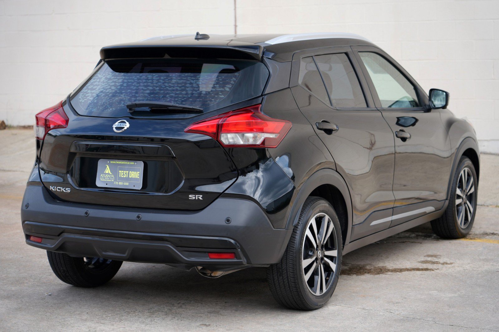 Used 2020 Nissan Kicks SR FWD image 42