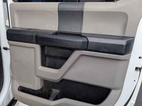 Used 2018 Ford F250 XL w/ Power Equipment Group AWD/4WD image 34