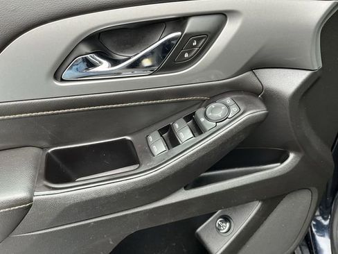 Used 2020 Chevrolet Traverse LT w/ LPO, Floor Liner Package image 17