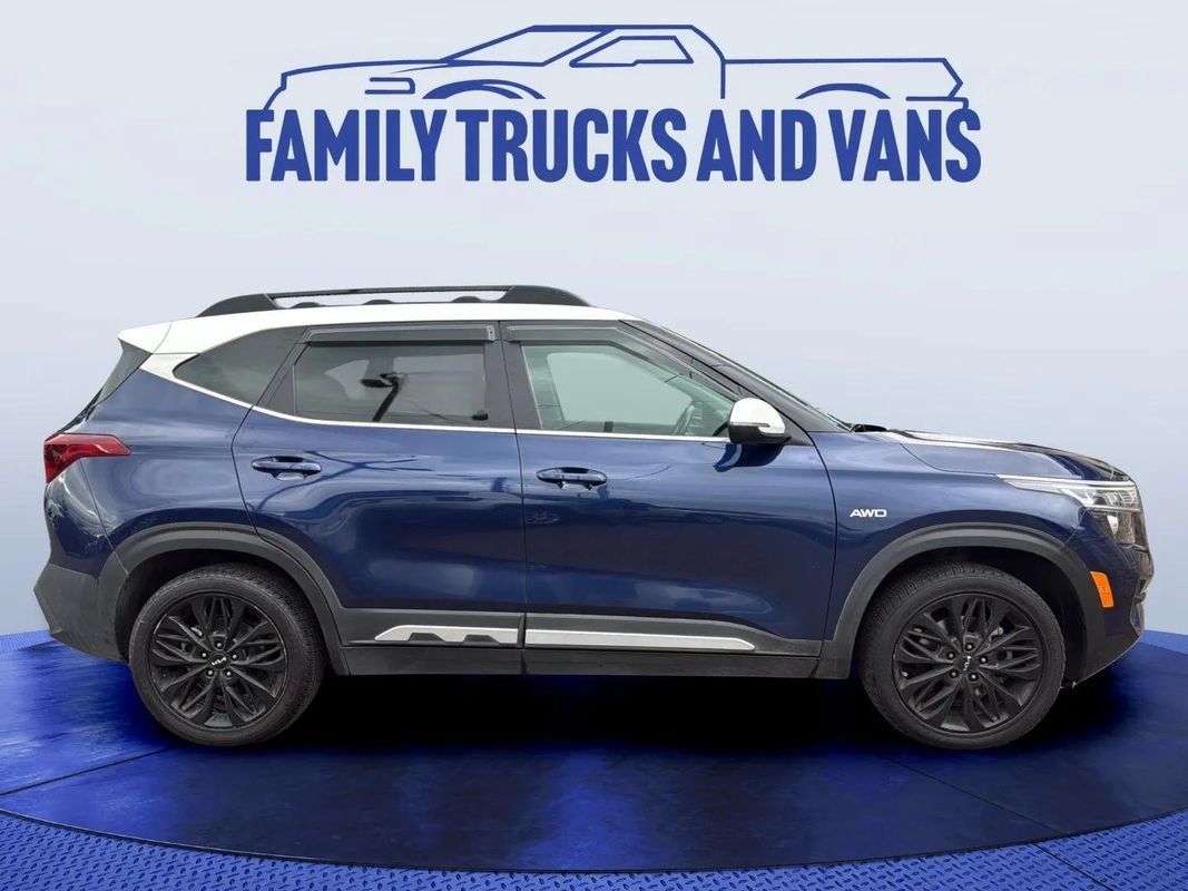 Used 2022 Kia Seltos Nightfall Edition AWD/4WD image 6