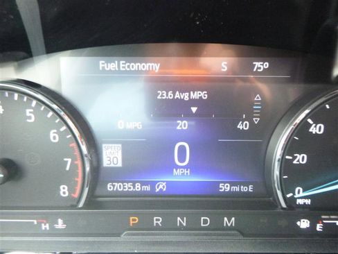 Used 2021 Ford Explorer XLT w/ Equipment Group 202A AWD/4WD image 14