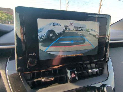 Used 2025 Toyota Corolla SE FWD image 18