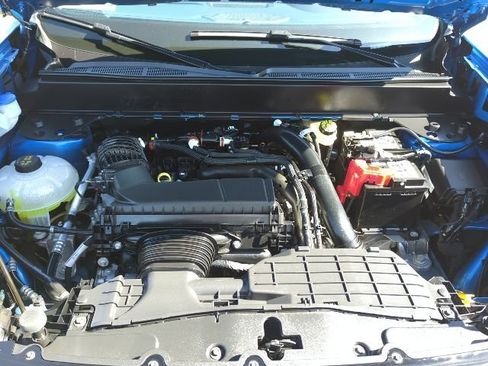 Used 2025 Ford Maverick Lariat w/ Black Appearance Package AWD/4WD image 23