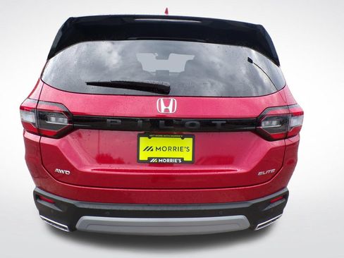 Used 2025 Honda Pilot Elite image 5