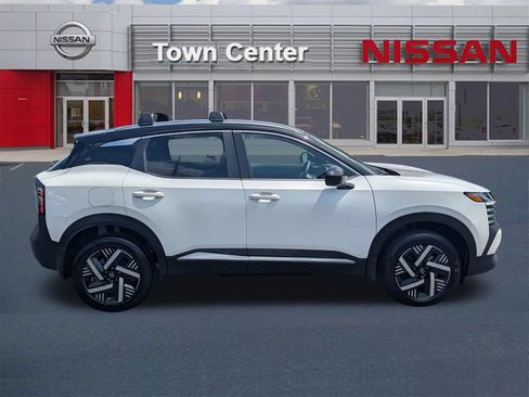 Certified 2026 Nissan Kicks SV w/ Cold Weather Package FWD image 8