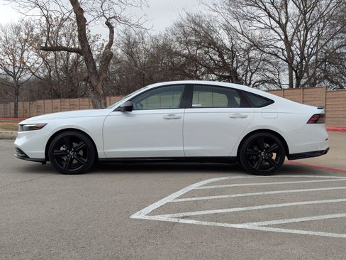 Certified 2025 Honda Accord Sport image 7