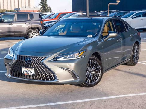 Used 2024 Lexus ES 350 w/ Premium Package FWD image 1