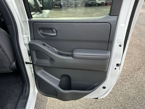New 2026 Nissan Frontier SV w/ SV Convenience Package image 16