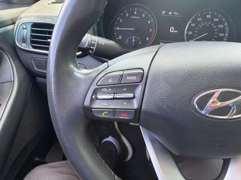 Used 2019 Hyundai Elantra GT w/ Style Package 02 FWD image 18