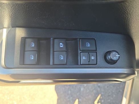 Used 2022 Toyota Tacoma SR5 w/ Technology Package AWD/4WD image 26