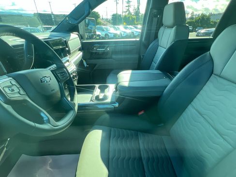 New 2026 Chevrolet Silverado 2500 ZR2 image 11