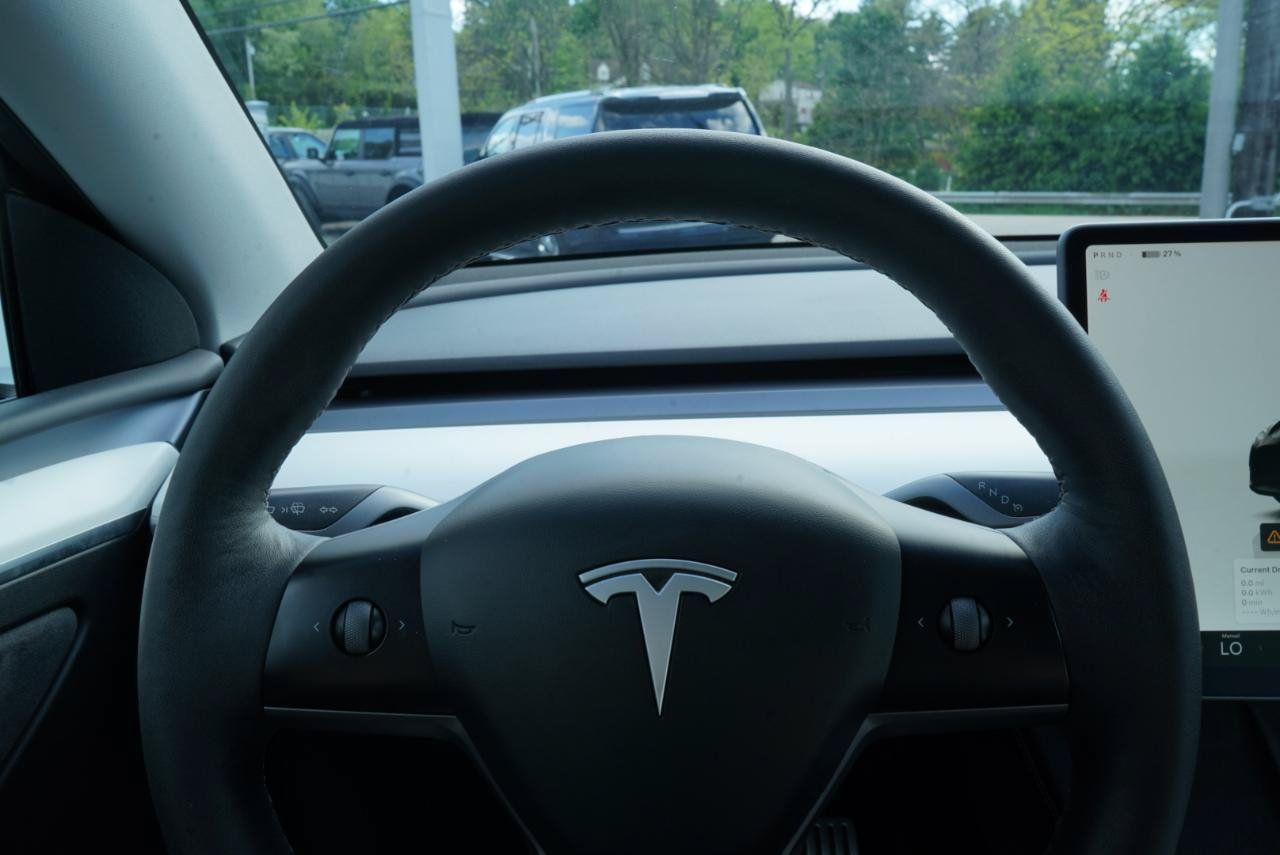 Used 2023 Tesla Model Y Performance AWD/4WD image 23