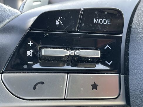 Used 2024 Hyundai Tucson Limited image 23