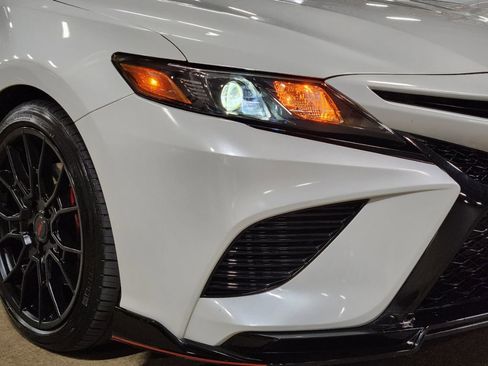 Used 2023 Toyota Camry XSE image 14