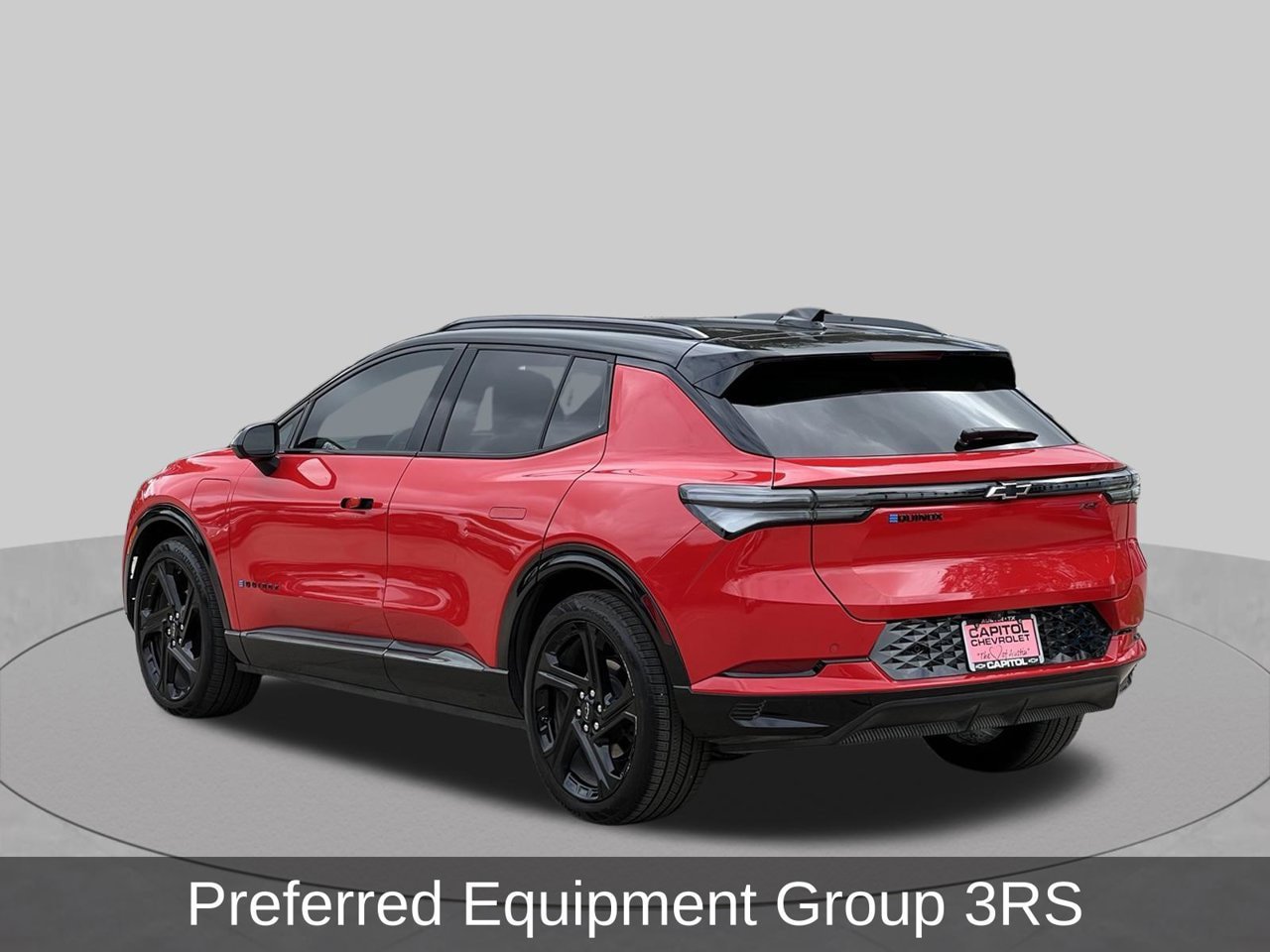 Used 2024 Chevrolet Equinox EV RS FWD image 3