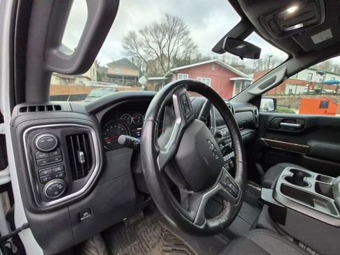 Used 2020 Chevrolet Silverado 1500 RST image 10