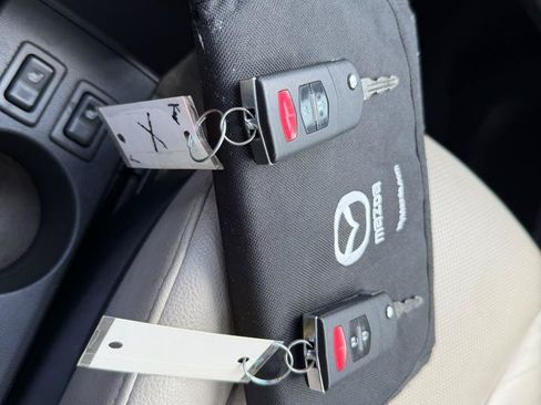 Used 2014 MAZDA MAZDA5 Grand Touring FWD image 21