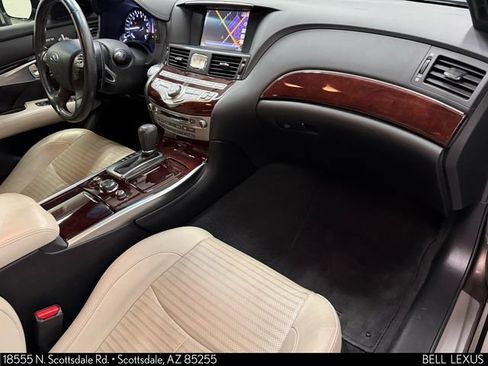 Used 2016 INFINITI Q70 3.7 w/ Sport Package image 26