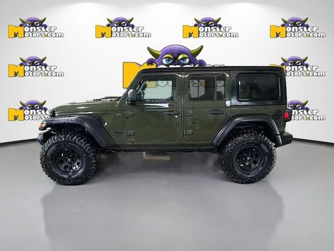 Used 2022 Jeep Wrangler Unlimited Sport image 7