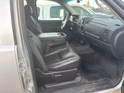 Used 2014 Chevrolet Silverado 3500 LT w/ Interior Plus Package image 18
