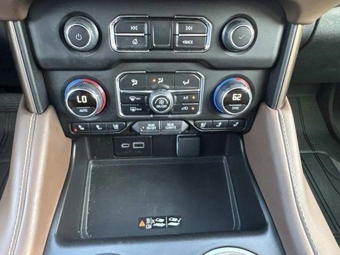 Certified 2024 Chevrolet Suburban High Country image 23