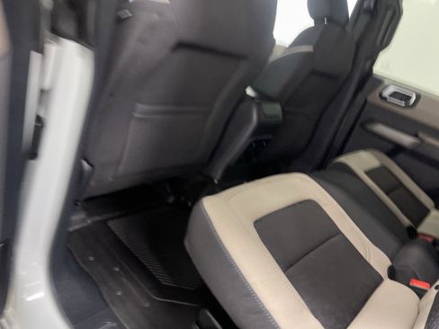 Used 2022 Ford Bronco Wildtrak image 17