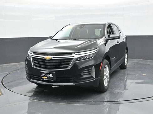 Used 2023 Chevrolet Equinox LT AWD/4WD image 2