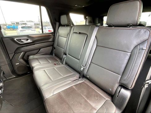 Used 2023 Chevrolet Tahoe High Country w/ Premium Package 2 AWD/4WD image 19
