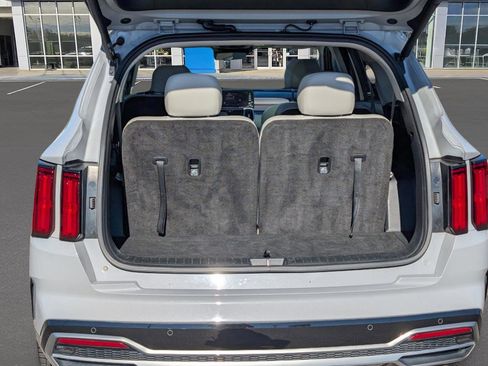 Used 2022 Kia Sorento SX image 11