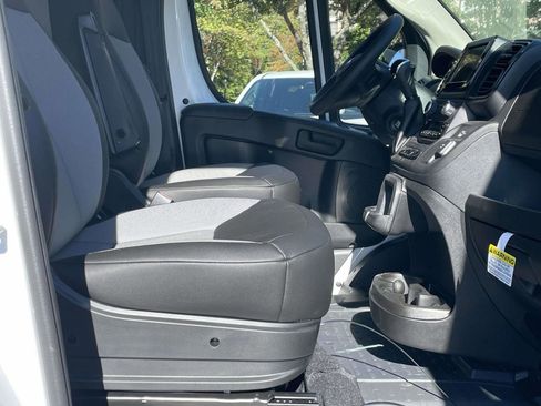 New 2026 RAM ProMaster 2500 w/ Convenience Group image 29