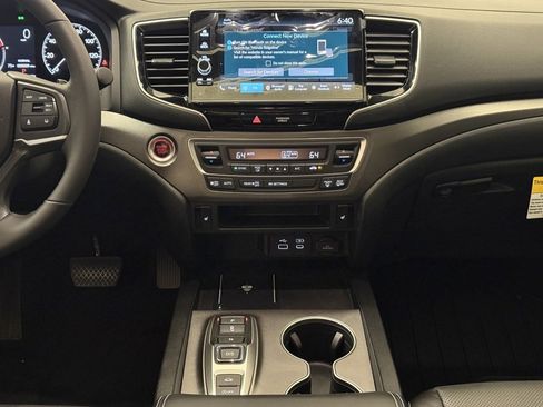 New 2025 Honda Ridgeline RTL image 10