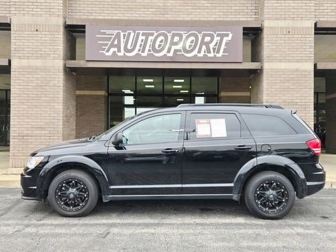 Used 2019 Dodge Journey SE image 5
