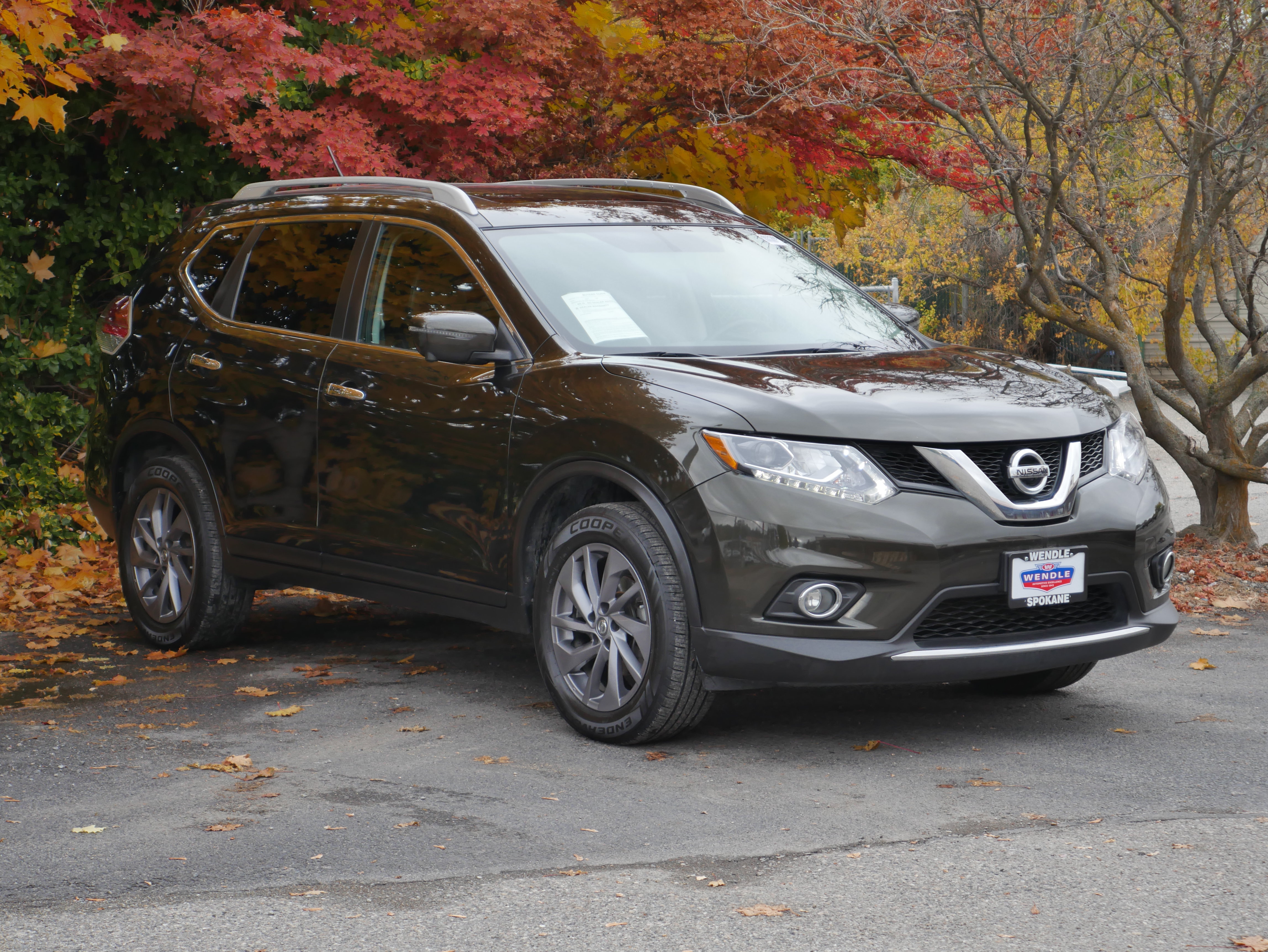 Used 2016 Nissan Rogue SL w/ SL Premium Package AWD/4WD image 29