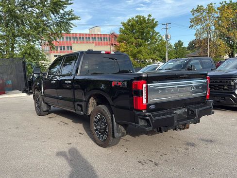 Used 2023 Ford F250 Platinum w/ FX4 Off-Road Package AWD/4WD image 5