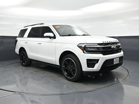 Used 2023 Ford Expedition Limited AWD/4WD image 55