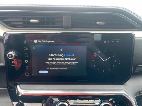 Used 2024 GMC Sierra 1500 Denali w/ Technology Package AWD/4WD image 23