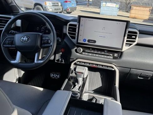 Used 2025 Toyota Tundra Limited image 26