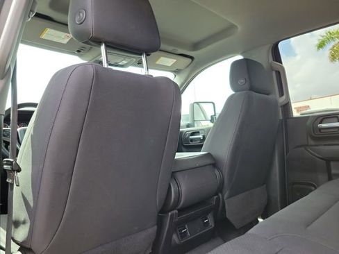 Used 2023 Chevrolet Silverado 2500 Custom w/ Custom Convenience Package image 11