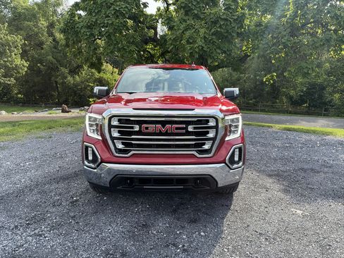 Used 2021 GMC Sierra 1500 SLT w/ SLT Premium Plus Package RWD image 2