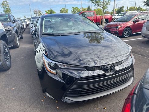 New 2026 Toyota Corolla LE FWD image 2