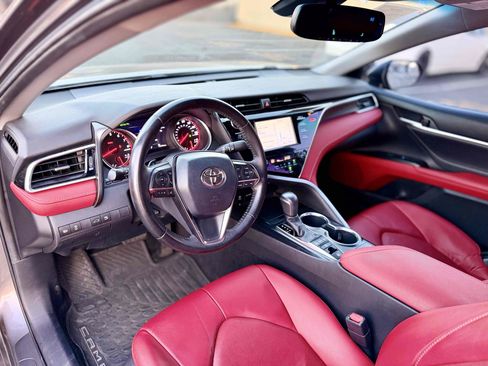 Used 2018 Toyota Camry XSE FWD image 17