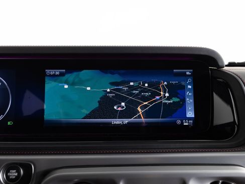 Used 2023 Mercedes-Benz G 550 image 38