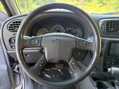 Used 2004 Chevrolet TrailBlazer LT w/ LT Preferred Equipment Group AWD/4WD image 20