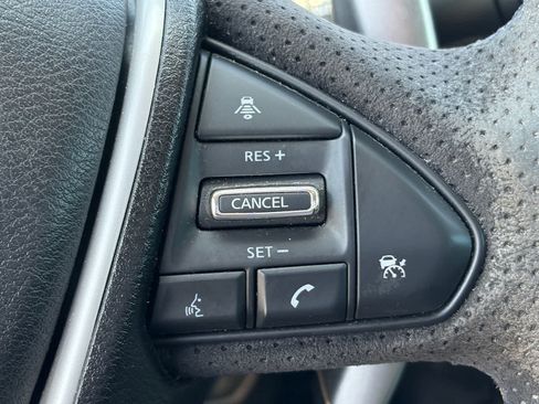 Used 2018 Nissan Maxima SR w/ Midnight Edition FWD image 12