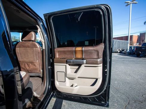 Used 2018 Ford F450 Limited image 23