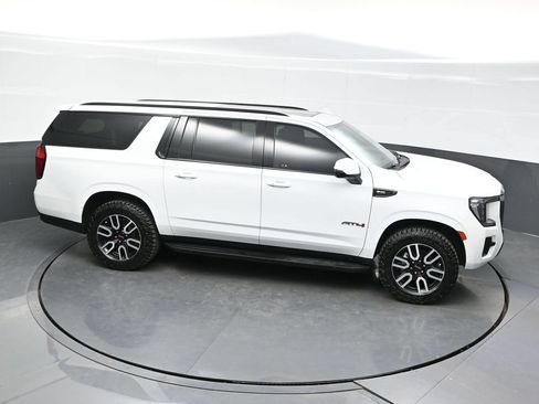 Used 2023 GMC Yukon XL AT4 AWD/4WD image 46