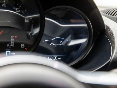 Used 2018 Porsche 718 Cayman image 24