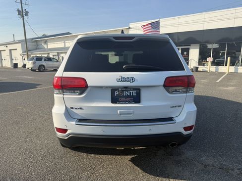 Used 2019 Jeep Grand Cherokee Limited w/ Luxury Group II AWD/4WD image 3