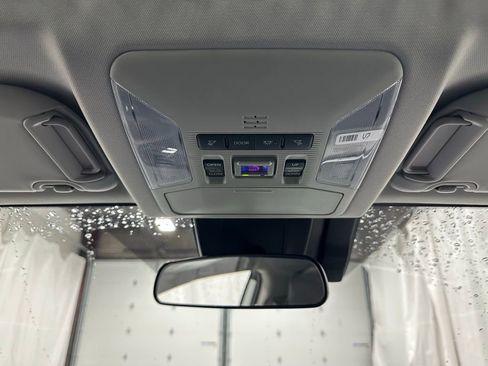 Used 2025 Toyota RAV4 XLE image 38